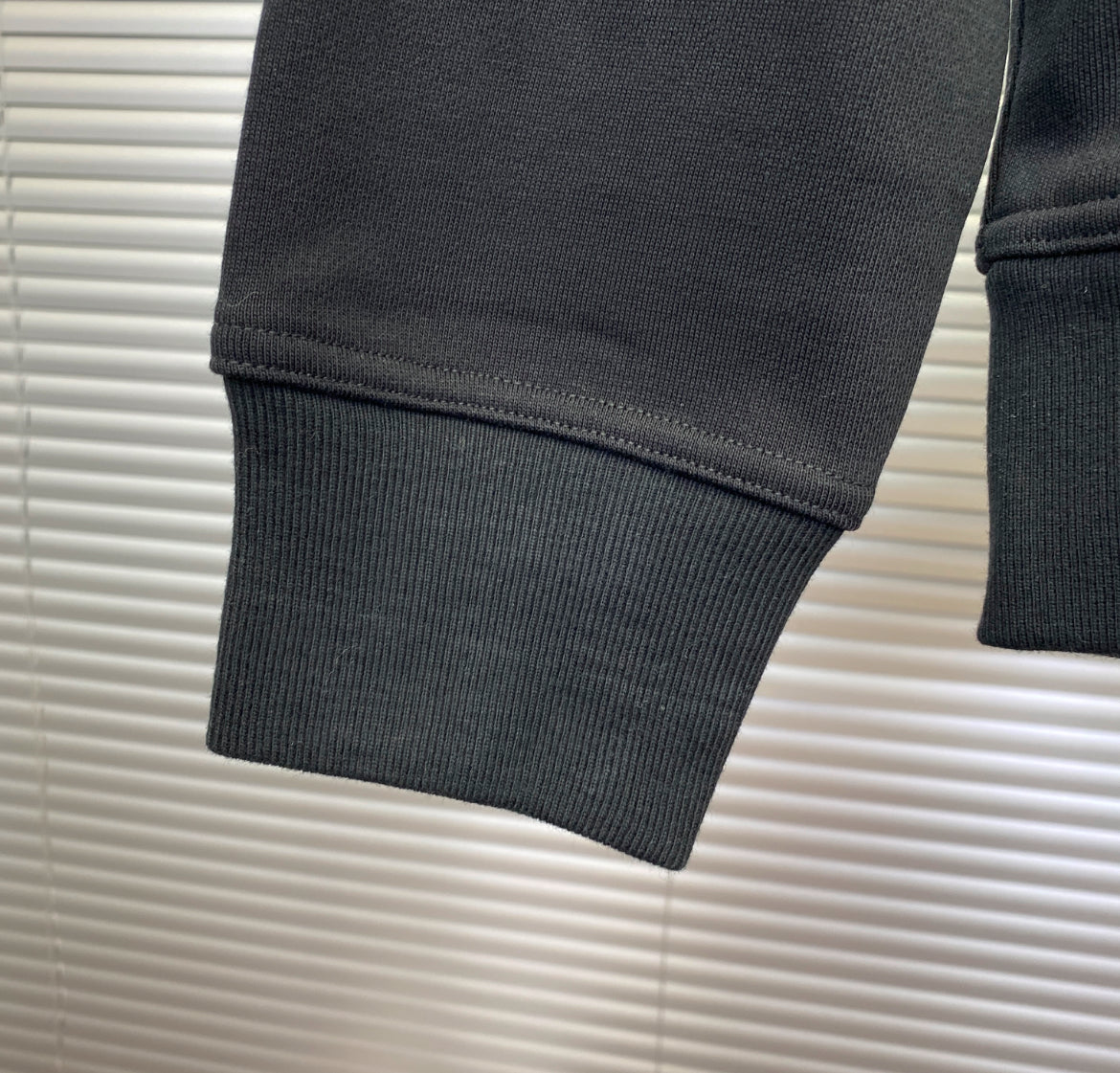 Zip Burberry noir intérieur