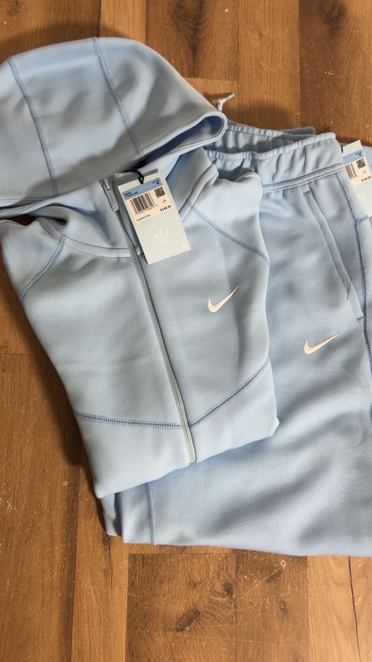 Ensemble Nike tech nocta bleu clair